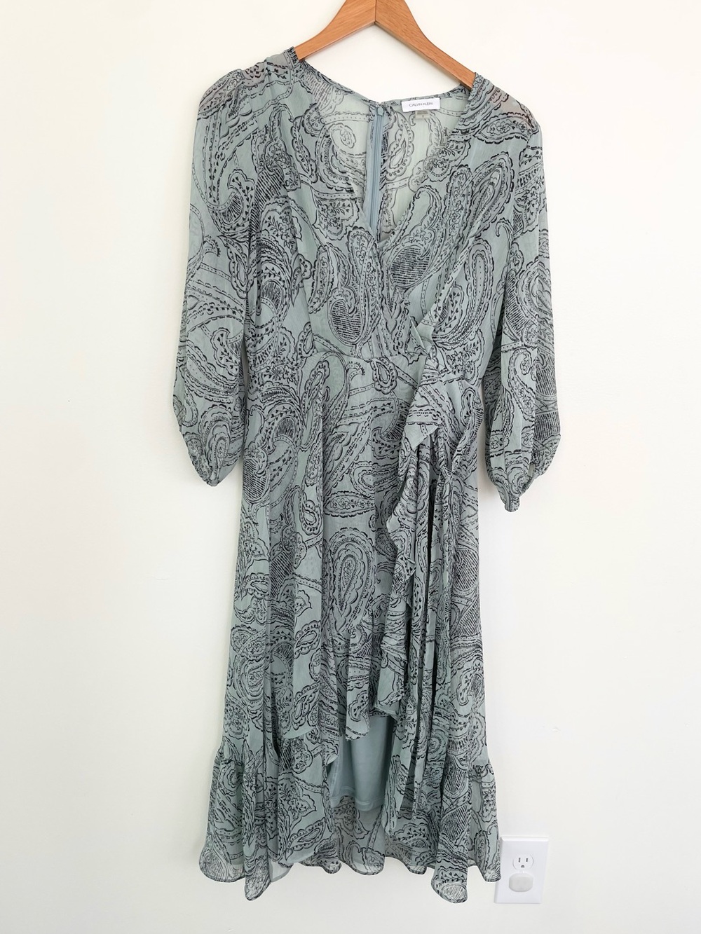 Calvin Klein Paisley Print Seafoam Green Faux Wrap Midi Dress Sz 8 Ethereal